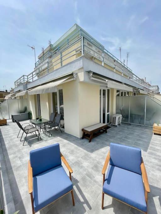 Domus City Apartment With Wonderful Balcony سالونيك المظهر الخارجي الصورة