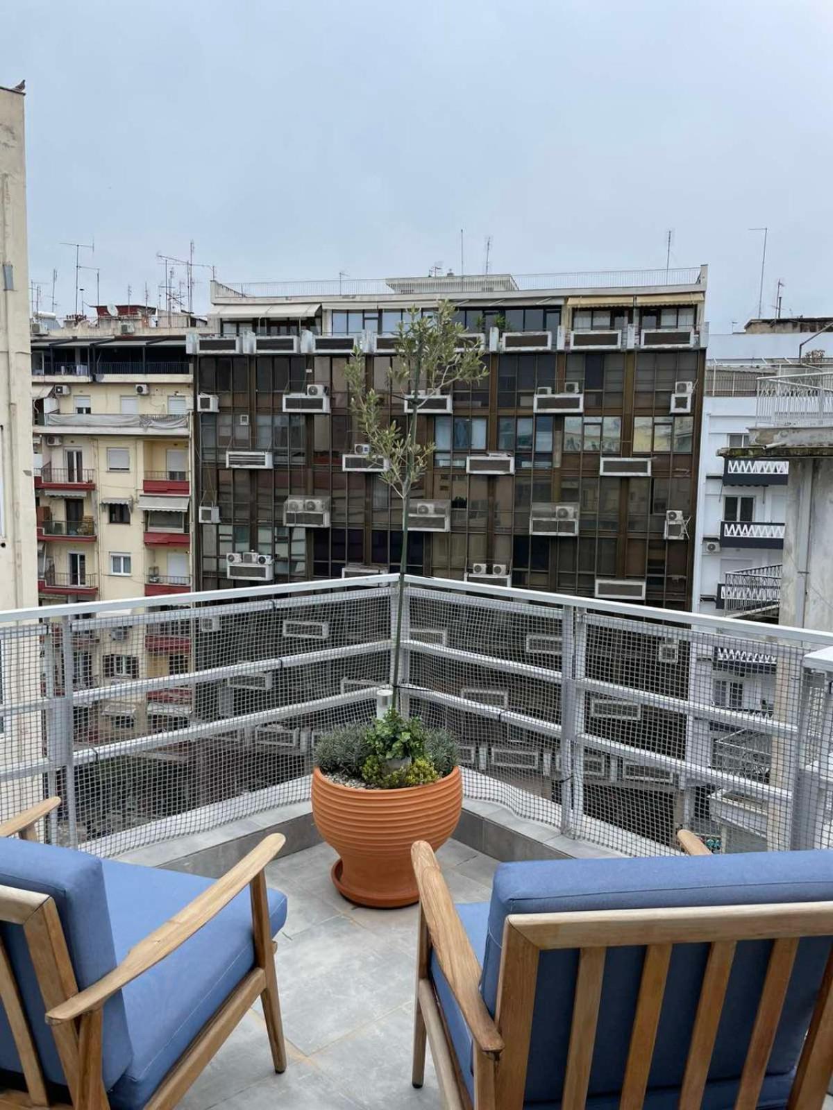 Domus City Apartment With Wonderful Balcony سالونيك المظهر الخارجي الصورة